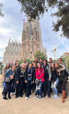 Students La Sagrada Familia