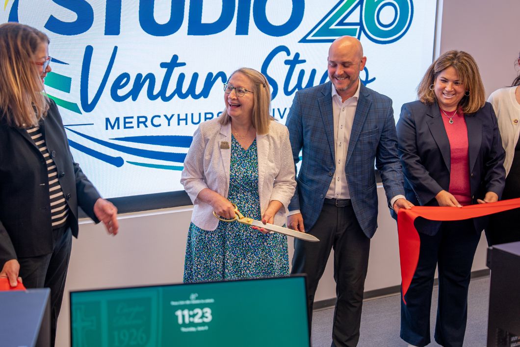 Studio 26 Ribbon Cutting Kathy