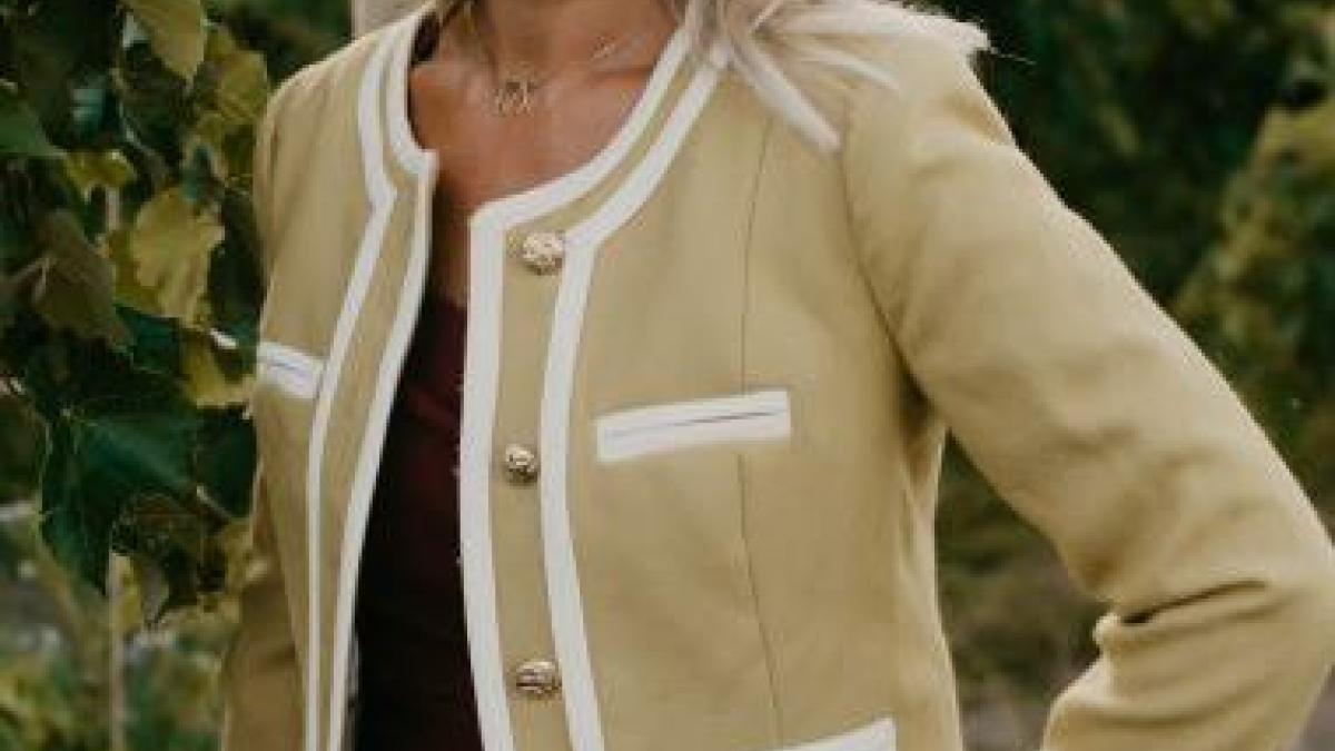Dr. Amy Burniston