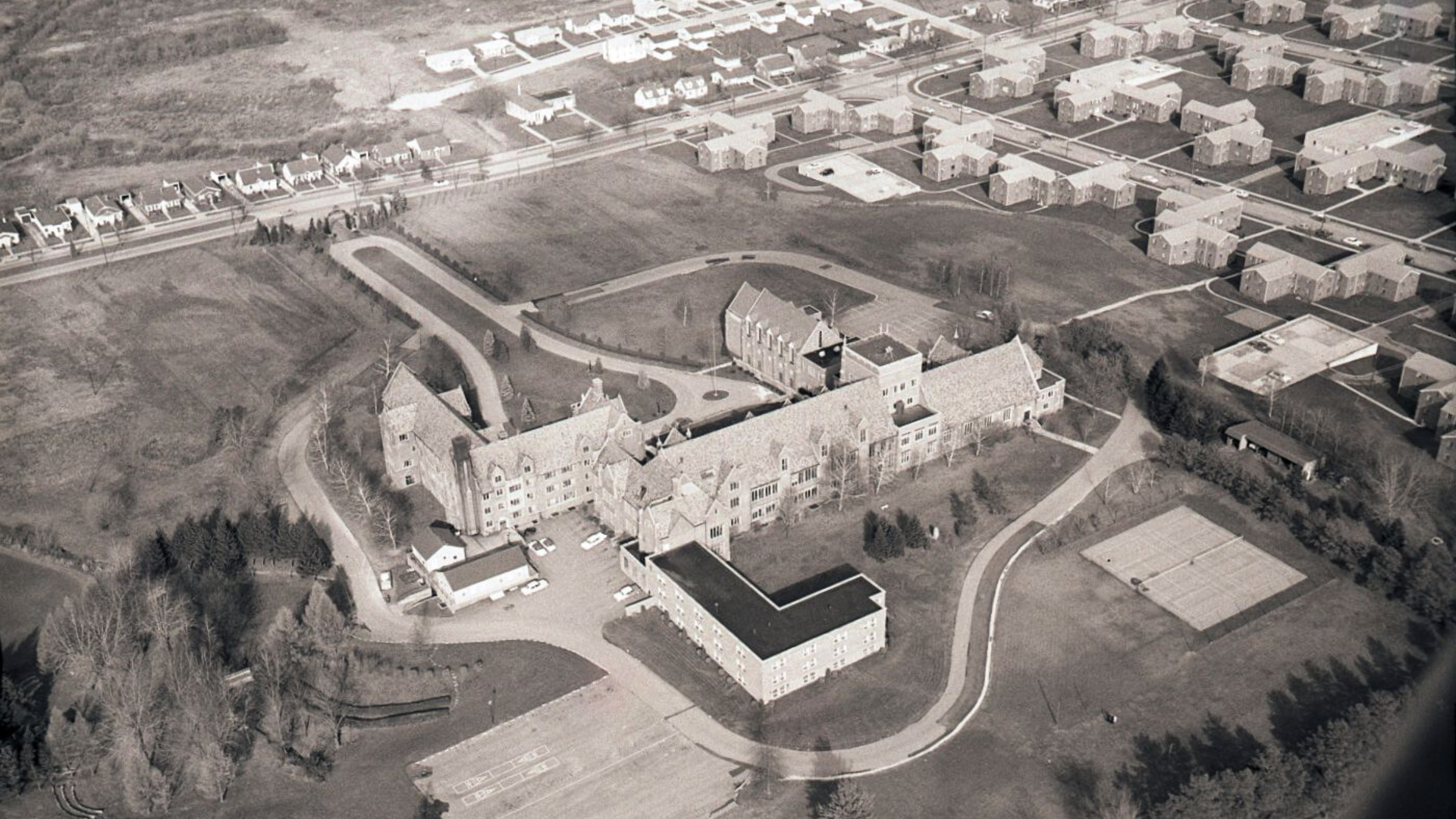 an arial photo of Mercyhurst College in the 1930s