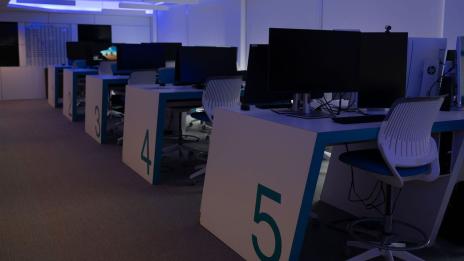 Picture of computers in Intel Computer Lab