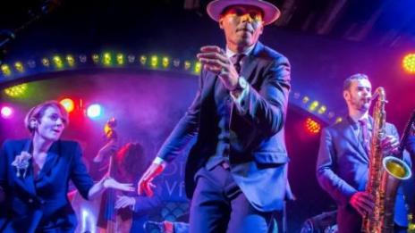 Holiday stomp with the hot sardines